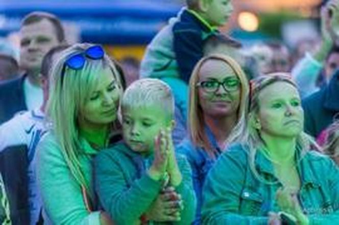 Miasto, które słynie ze szpitala psychiatrycznego i zamku. Toszek na zdjęciach