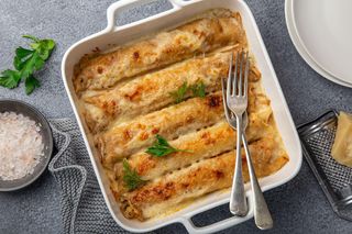 Przepis na zapiekane naleśniki à la kebab. Obłędny obiad w 5 prostych krokach