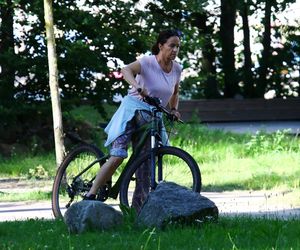 Ewa Drzyzga z mężem na rowerach. Operacje plastyczne nie są dla mnie!