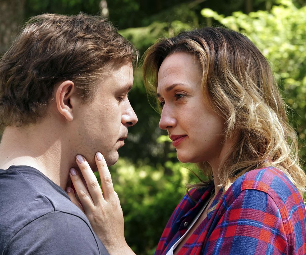 Barwy szczęścia, odcinek 2913: Hubert zapunktuje u Asi! Potraktuje Emila jak własnego syna - ZDJĘCIA