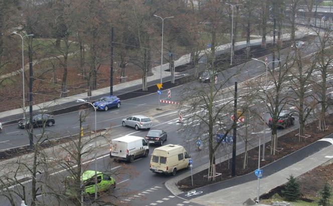 Trwają prace na placu Niepodległości w Toruniu. Wiemy, kiedy się zakończą