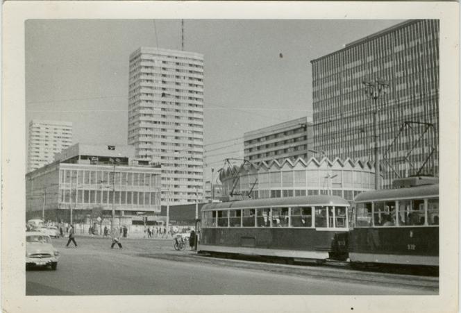 Noc Parówkożerców w Warszawie! Powrócą najbardziej warszawskie tramwaje