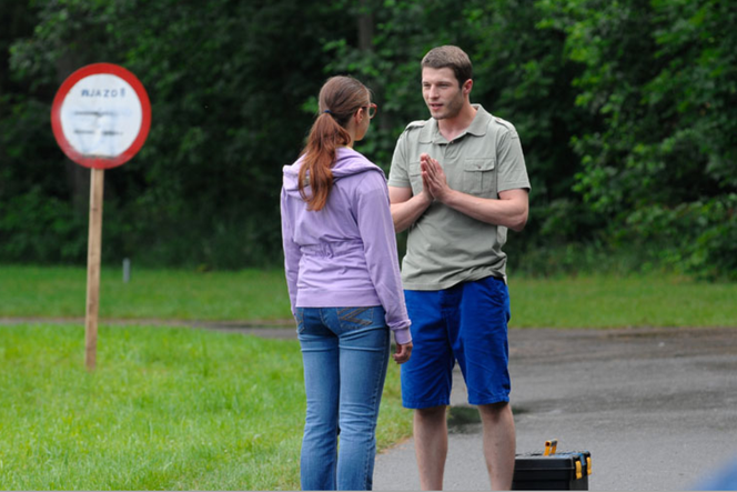 BrzydUla. Ula (Julia Kamińska), Piotr (Maciej Brzoska)