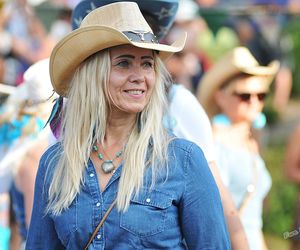 Piknik Country i Folk 2025. Tysiące fanów muzyki przyjechały do Mrągowa na kultowy festiwal