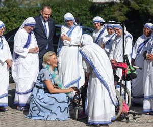 Agata Duda w niebieskiej sukience