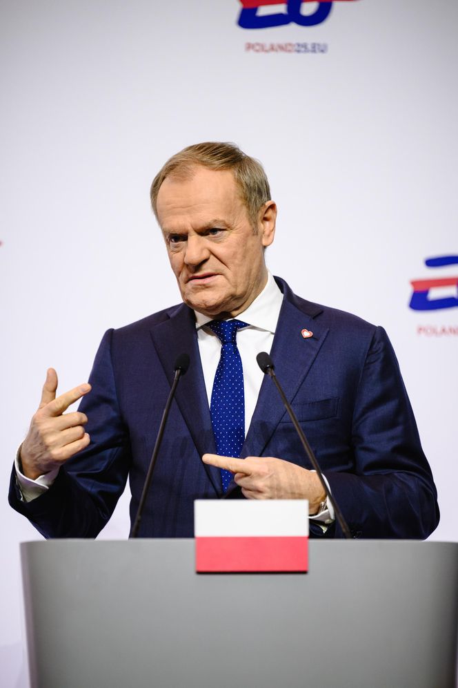 Donald Tusk spotkał się z Ursulą von der Leyen. Zapowiada deportacje cudzoziemców