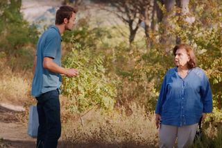 Naciye przypadkiem zabija Alpera, a Seda zakrada się do domu Gonul, by pozbyć się Zeynep.