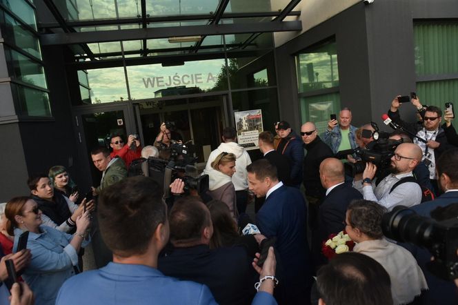 Rafał Trzaskowski, Sławomir Mentzen