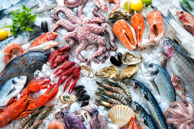 TABELA KALORII: ryby i owoce morza. Sprawdź, ile kalorii mają ryby i owoce morza!