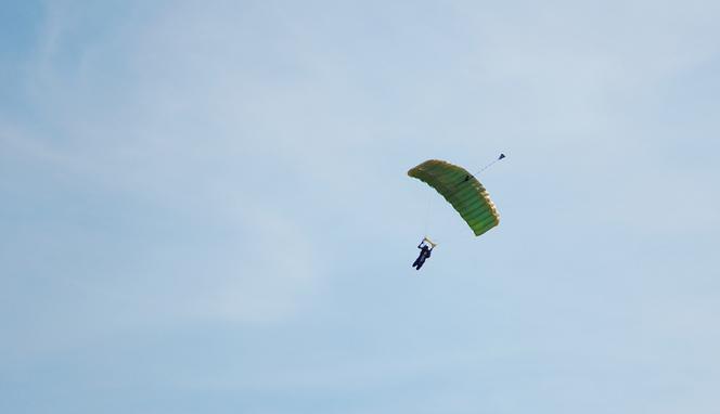 Skydive Chełm: Oderwij się od ziemi i wyskocz!