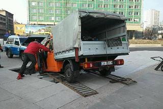 Rynek w Katowicach: Zapadły się płyty