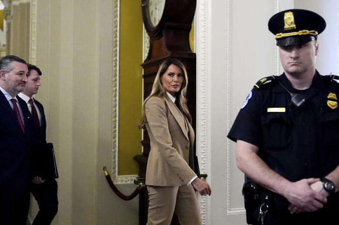 Milczała przez lata. Teraz Melania Trump mówi o intymnych zdjęciach w sieci.