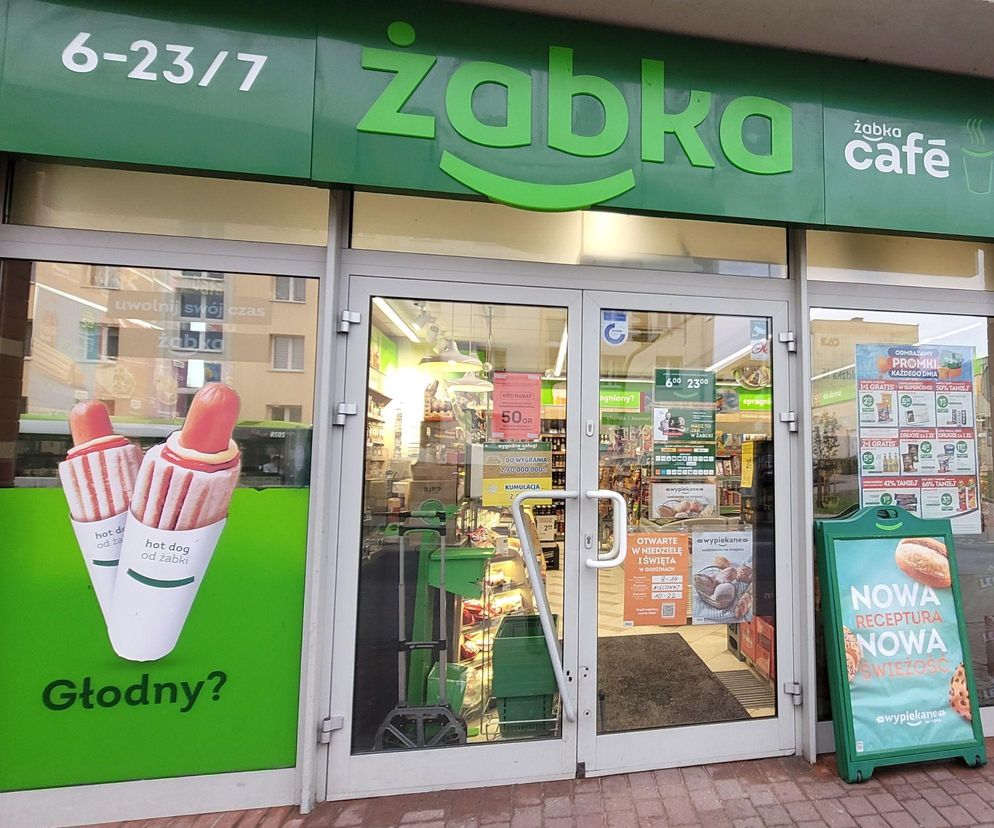 Sklepy Żabka 1 i 3 maja. Godziny otwarcia Żabek w Olsztynie
