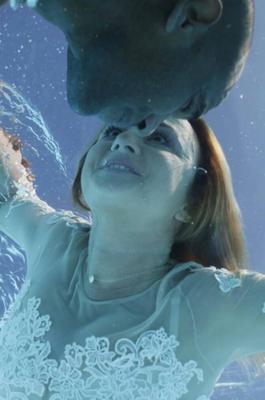 Całowanie pod wodą