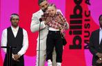 Drake z synkiem na gali Billboard Music Awards 2021