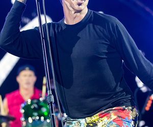 Red Hot Chili Peppers (2016)
