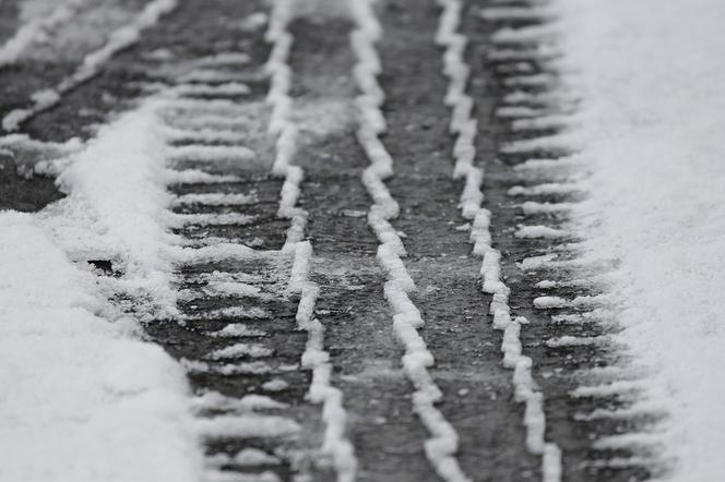 Zimowe warunki na drogach! Gdzie najgorzej? GDDKiA apeluje do kierowców! 