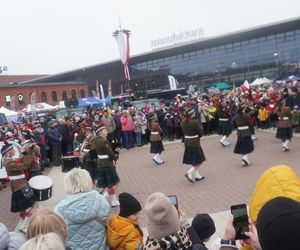 Łódzki Piknik Niepodległościowy. Mieszkańcy świętowali w Manufakturze [ZDJĘCIA]