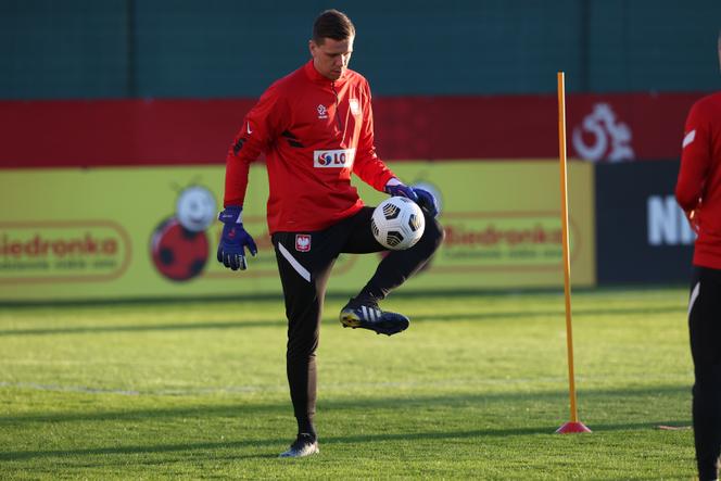 Pierwszy trening Reprezentacji Polski przed trójmeczem el. mistrzostw świata. Trener Sousa już układa klocki
