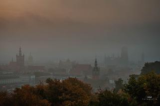 Zamglony Gdańsk [ZDJĘCIE DNIA]