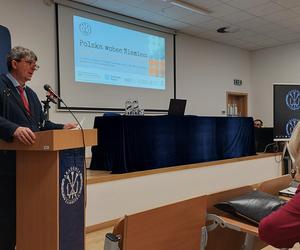 Akademia Zamojska zorganizowała konferencję pt. “Polska wobec Niemiec”. Były wykłady i dyskusje