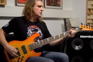Ujawniono szczegóły sekstaśmy basisty Megadeth. Muzyk został przesłuchany przez policję