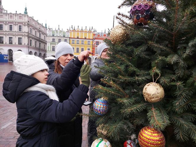  Zamojskie przedszkola i szkoły dekorowały choinki