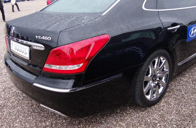 Hyundai Equus