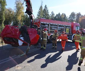 Ciężarówka zmiażdżyła auto nauki jazdy