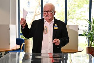 Porażający wpis Wałęsy! Ekipa oszustów kolejny raz wygrywa. Były prezydent straszy wojną domową?!