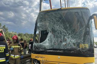Dramatyczny wypadek autokaru w Warszawie! Ranne są dzieci 