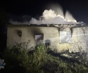 Podpalił las i pustostan, a potem zgrywał bohatera! Groźny piroman zatrzymany pod Wyszkowem