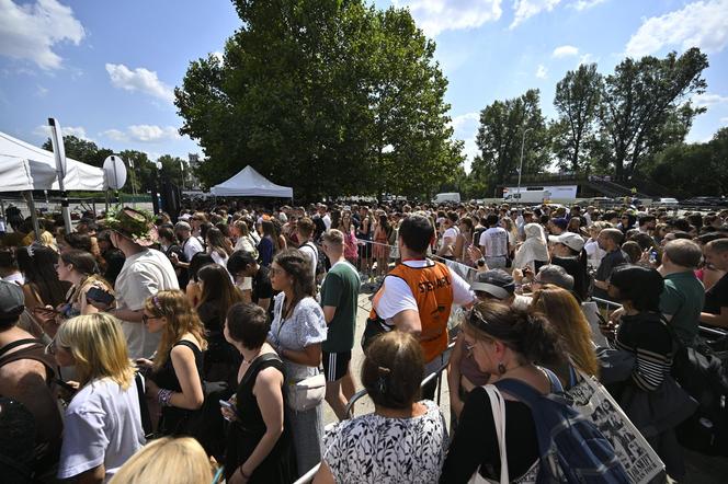 Koncert Taylor Swift w Warszawie. Spytaliśmy fanów, co wiedzą o Powstaniu Warszawskim