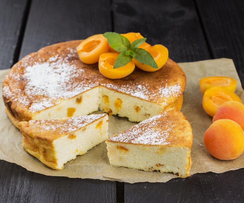 Ciasto z ricotty z owocami - gładkie jak aksamit, pyszne jak marzenie