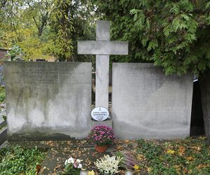 Grób matki Bronisława Komorowskiego