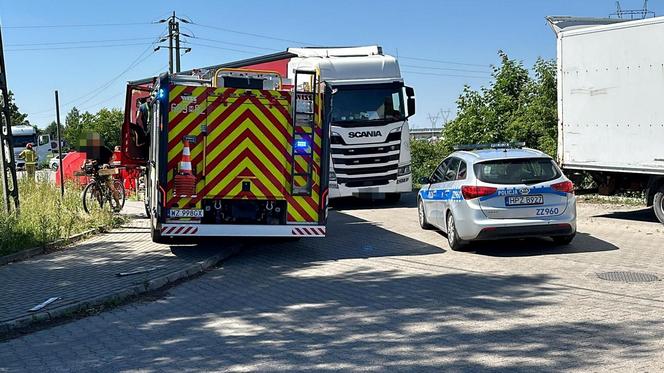 Nie żyje pieszy potrącony przez ciężarówkę. Tragiczna śmierć na drodze