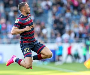 Pogoń nie bez problemów, ale wygrała z Linfield i awansowała do 3. rundy eliminacji Ligi Konferencji! Piękny gol Biczachczjana [WYNIK]