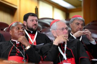 Dwie kongregacje i przysięga - trwają przygotowania do konklawe