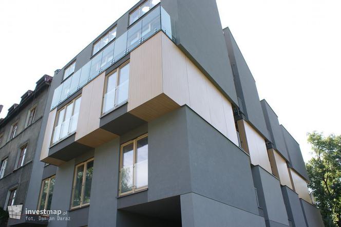 Budowanie "po krakosku", czyli przybij sobie piątkę z sąsiadem przez balkon?!