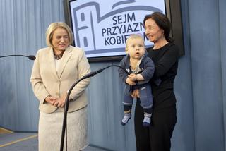 Sienkiewicz w sejmie walczy o 500 zł