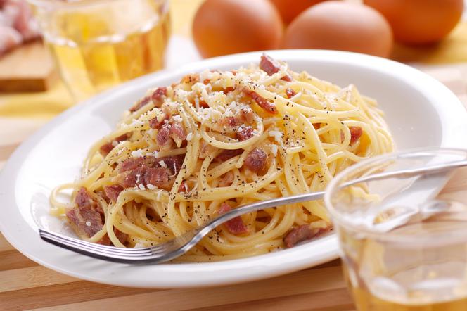 Spaghetti carbonara: jak zrobić szybko tę odmianę pasty?