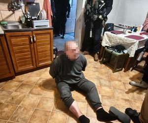 Ukrywał się jak wampir! Po 19 latach wpadł w ręce policji