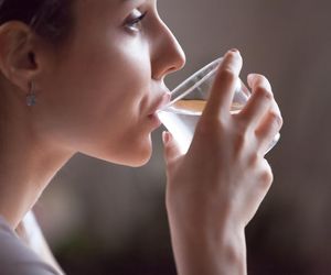 Szklanka tej mikstury może zrobić różnicę. Kilogramy szybko polecą w dół