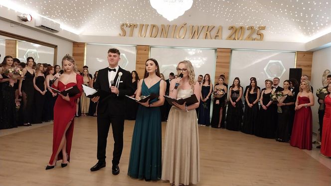 Bal studniówkowy 2025 II Liceum Ogólnokształcącego w Starachowicach 