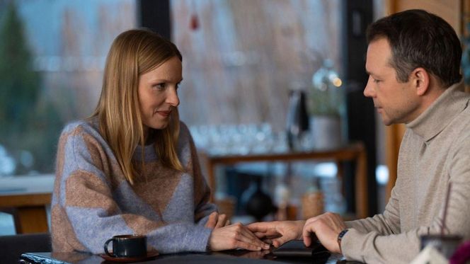 Barwy szczęścia odc. 3199. Kuratorka Jagoda Redlińska (Karolina Rzepa), Bruno (Lesław Żurek)