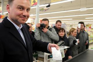 Andrzej Duda porównał ceny na Słowacji i w Polsce. Drożej w euro....