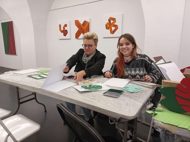 Trwa Noc Muzeów w Lesznie. Od wystawy o praniu i bieliźniarce, przez komiks po żużel