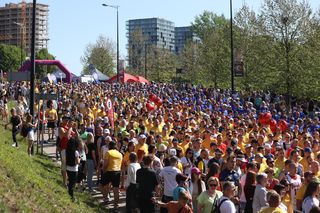 Zbliża się 16. Silesia Marathon. Kierowcy, szykujcie się na utrudnienia. Zmiany w kursowaniu komunikacji miejskiej SZCZEGÓŁY