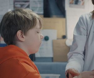 M jak miłość, odcinek 1874: Szymek (Staś Szczypiński), Aneta (Ilona Janyst)