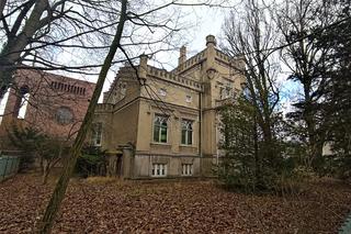 Angielski zamek ponownie wystawiony na sprzedaż